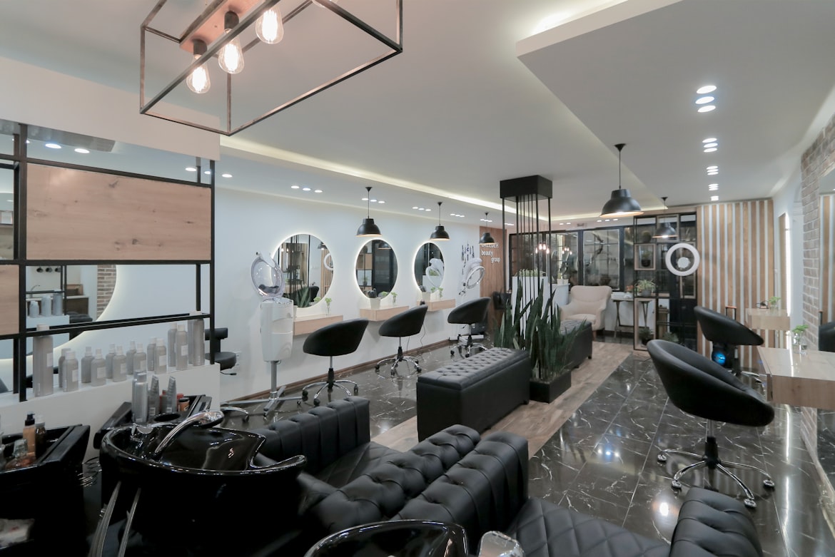 Kavya Beauty Salon Interior – Siddharth Nagar